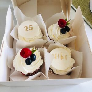 Berry cupcakes