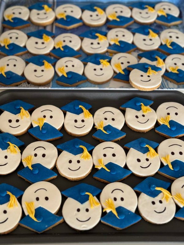 Graduation cookies