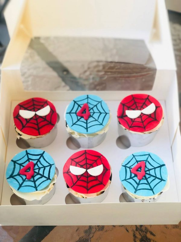 Spider man cupcakes